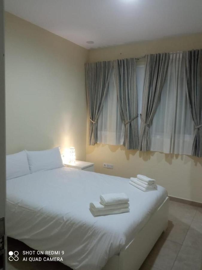 Invecar Holding Apartment Seville Ngoại thất bức ảnh